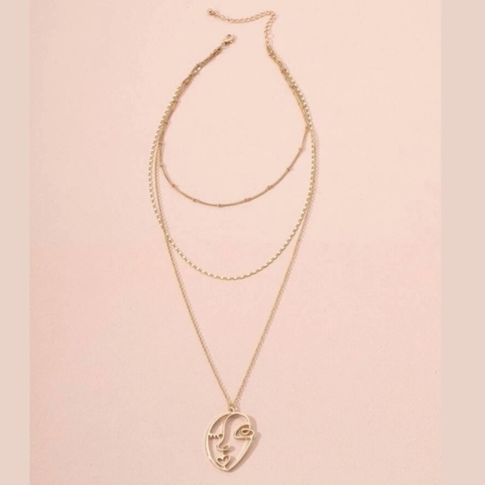 3/$30 💛 Abstract Face Layered Necklace